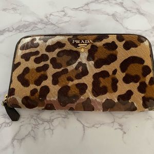 “PRADA Milano” brown Leopard print Wallet